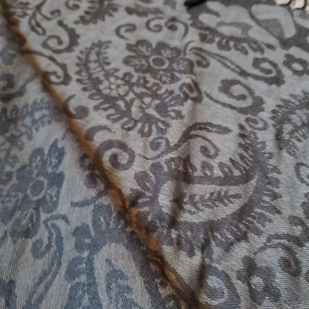 West Loop Paisley And Leopard Patterned Gray Scarf with Fringe